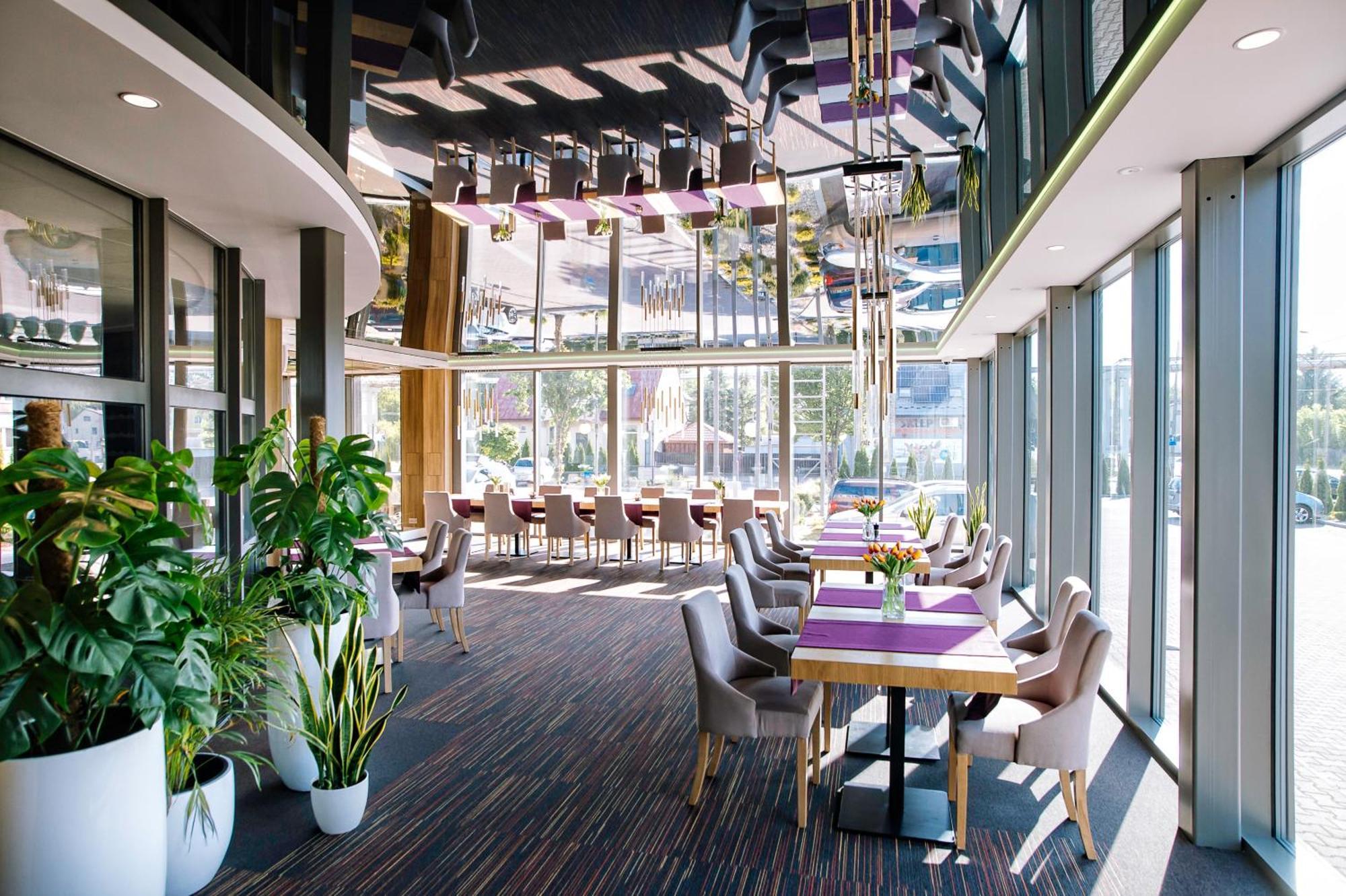 Elba Hotel 오스트로웽카 외부 사진